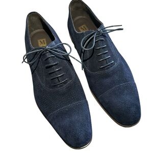 New Bruno Magli Blue suede material Oxford Shoes